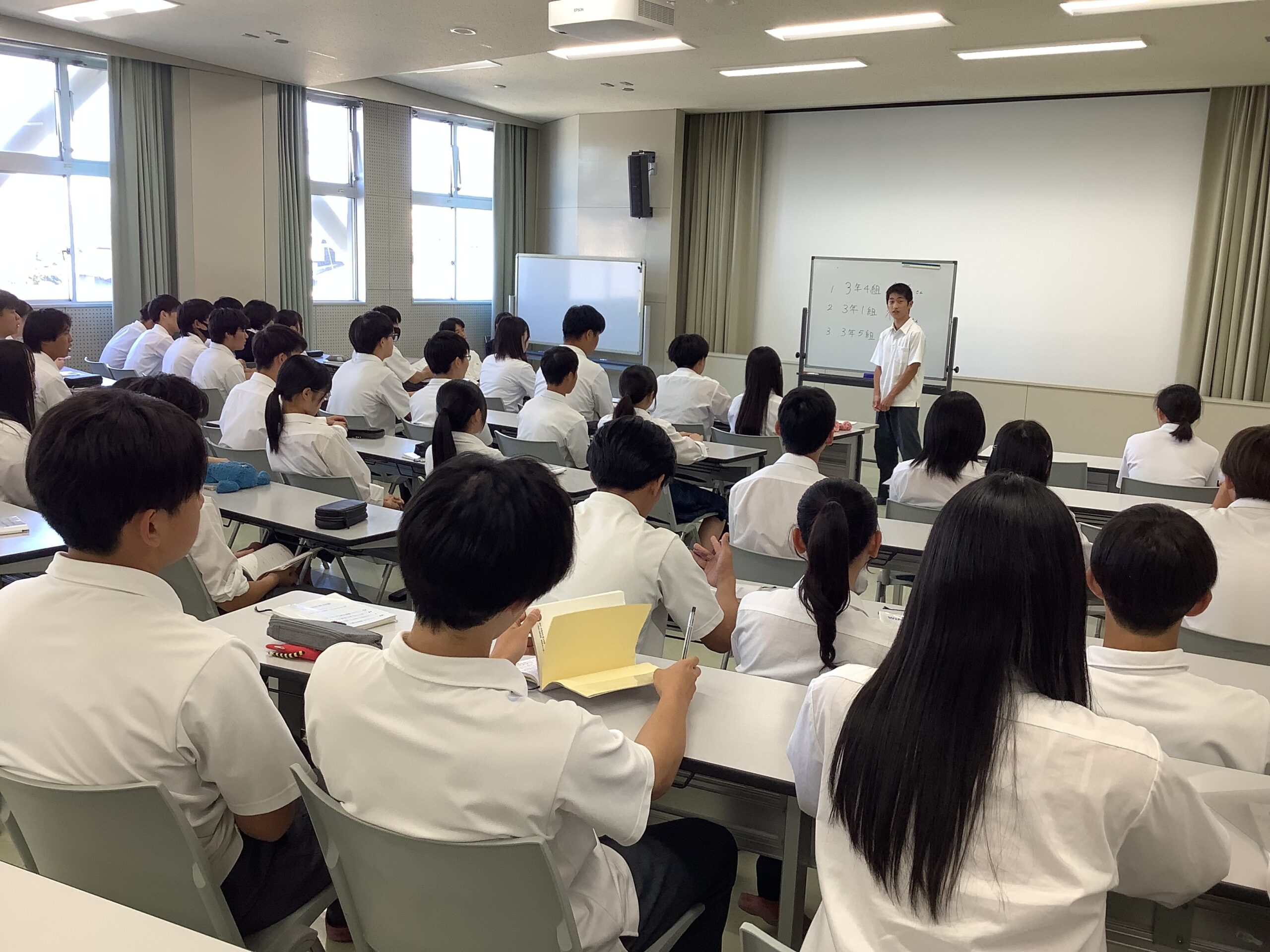 ３年生と語る会（１年生）